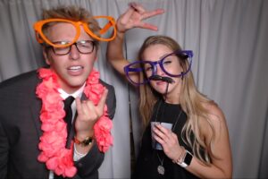 scales mound photo booth