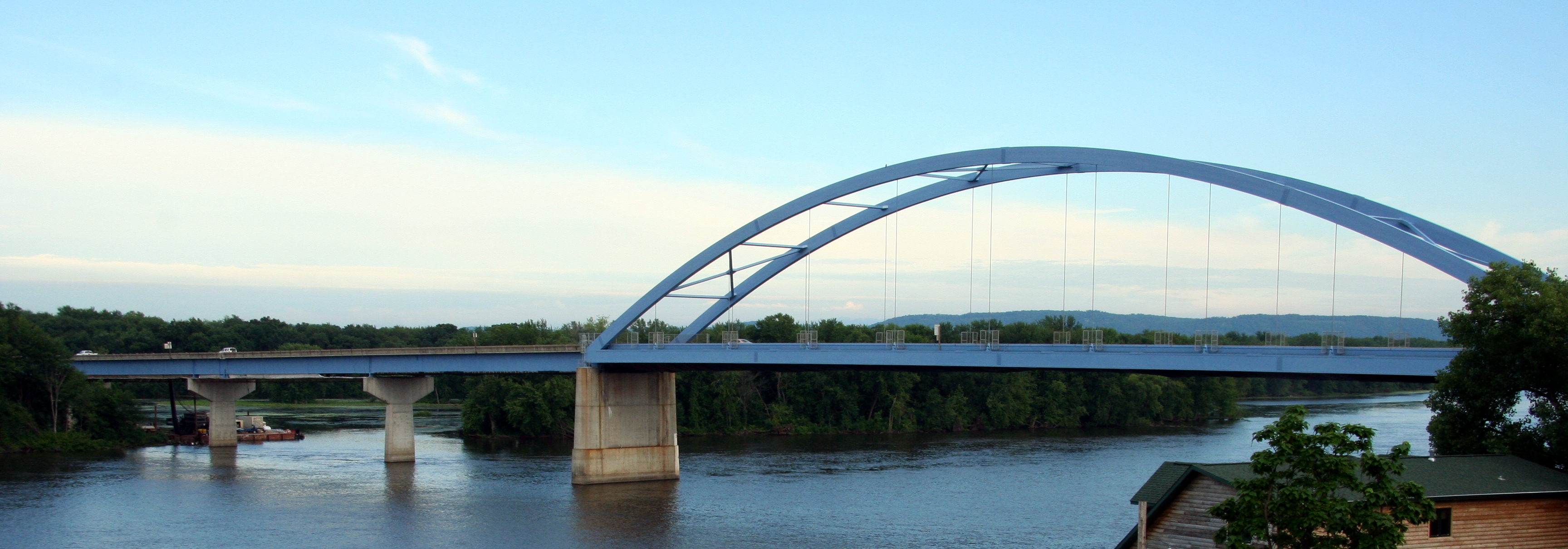 Marquette-Joliet Bridge over the Mississippi River at Marquette, Iowa
