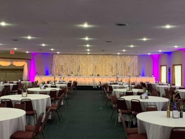 magestic pines event center